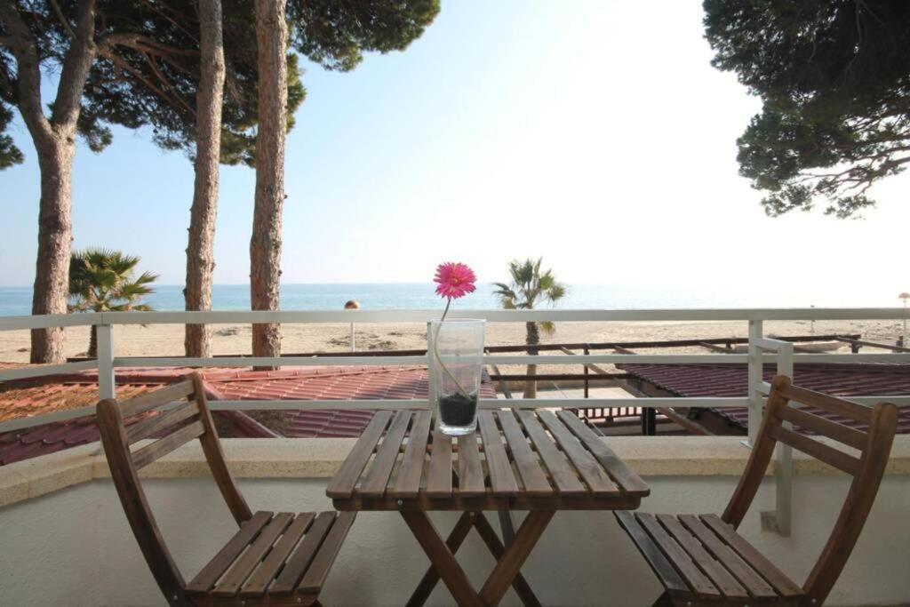 Apartamento Con Vistas Al Mar En 캠브릴스 외부 사진