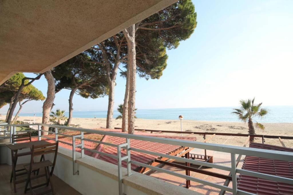 Apartamento Con Vistas Al Mar En 캠브릴스 외부 사진