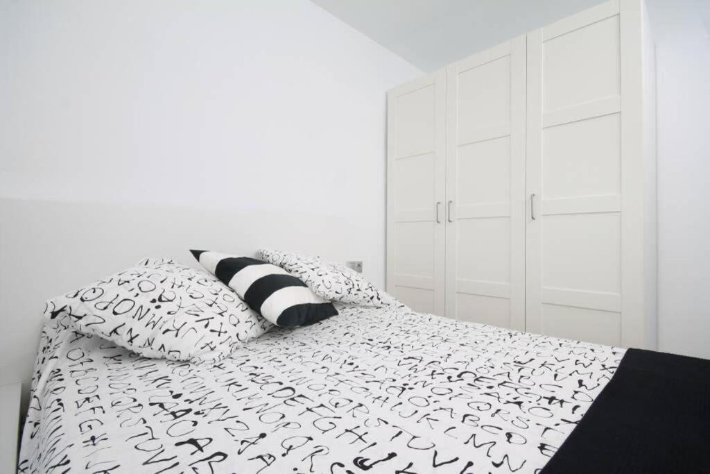 Apartamento Con Vistas Al Mar En 캠브릴스 외부 사진