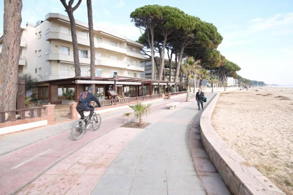 Apartamento Con Vistas Al Mar En 캠브릴스 외부 사진